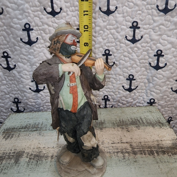 Vintage (1984) Limited Edition Emmett Kelly Jr. "No Strings Attached" Figurine - Picture 9 of 10